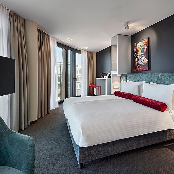 Modernes business Hotel Zimmer mit Doppelbett